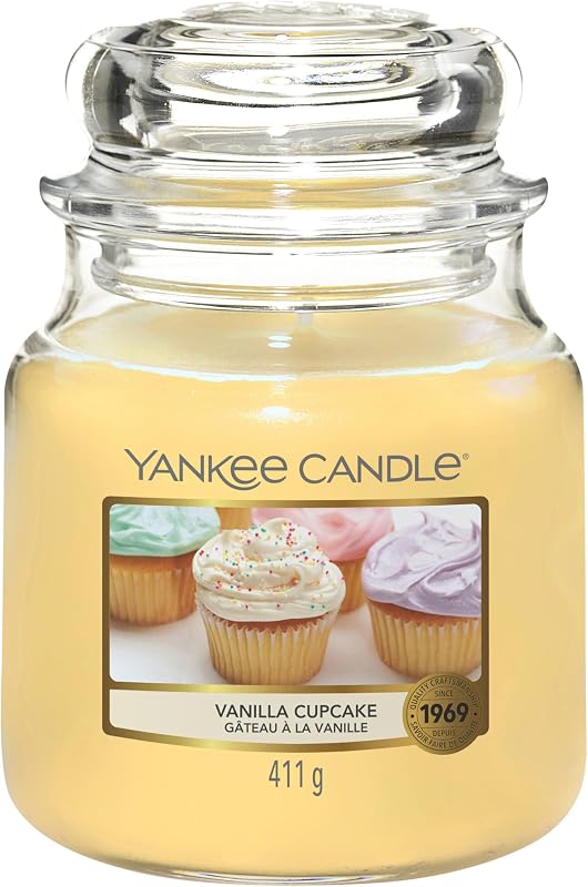 Yankee Candle Scented Jar Candle | Medium Size | Vanilla Cake | Up to 75 Hours Burn Time